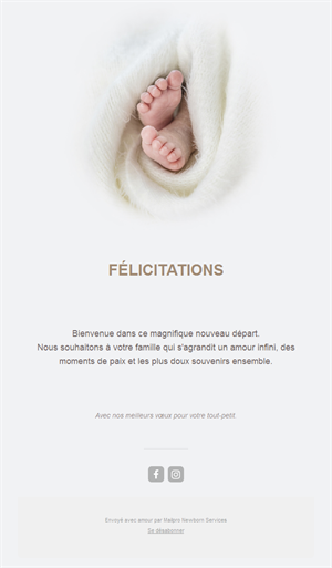 Email de félicitations avec petits pieds de bébé