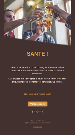Modèle d'email de pub avec amis qui trinquent